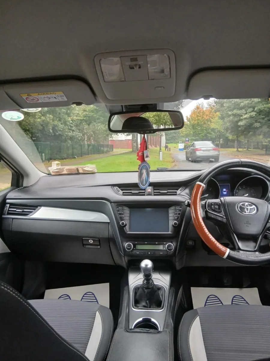Toyota Avensis 2017 - Image 3