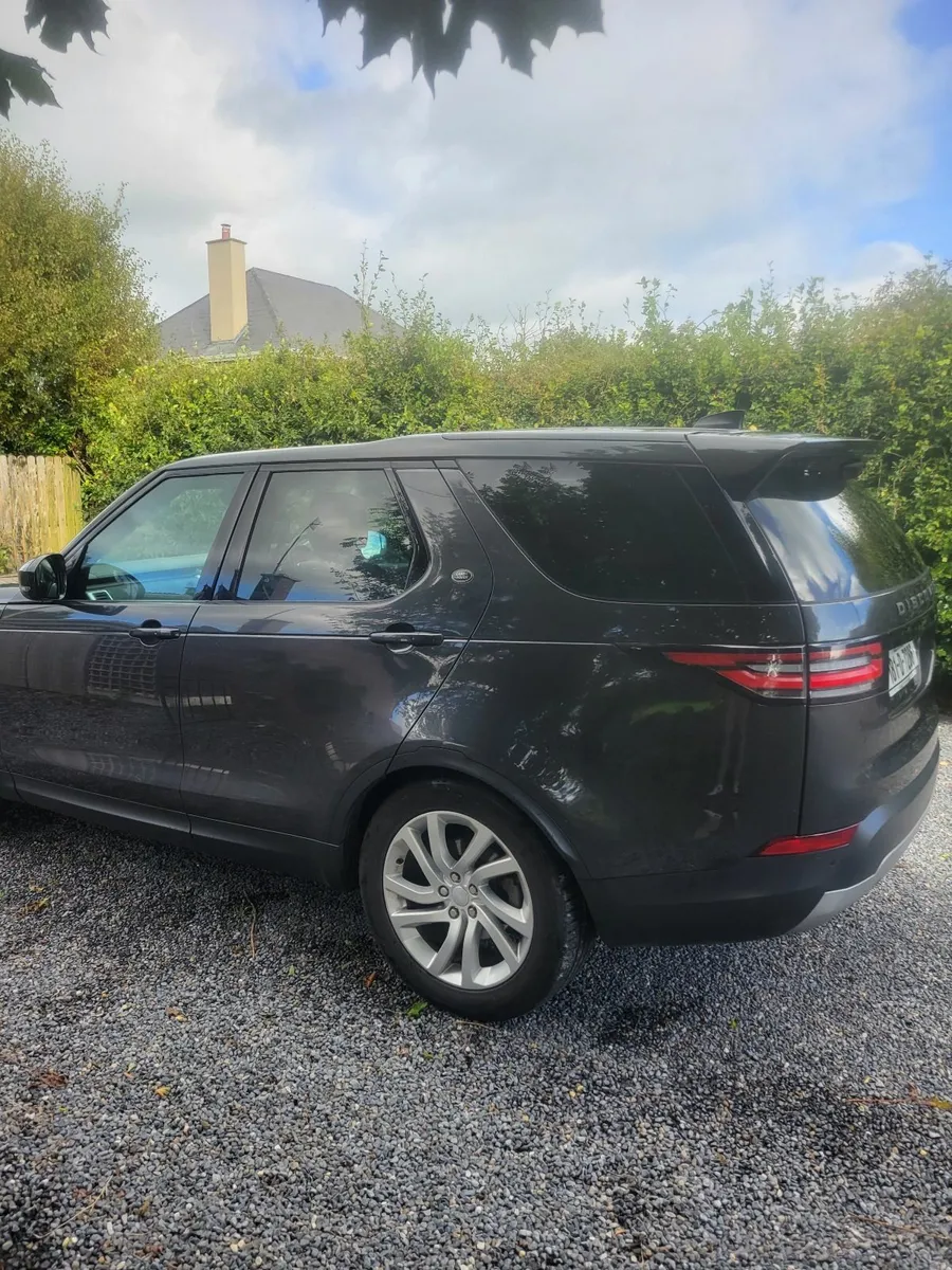 Land Rover Discovery 2018 - Image 2