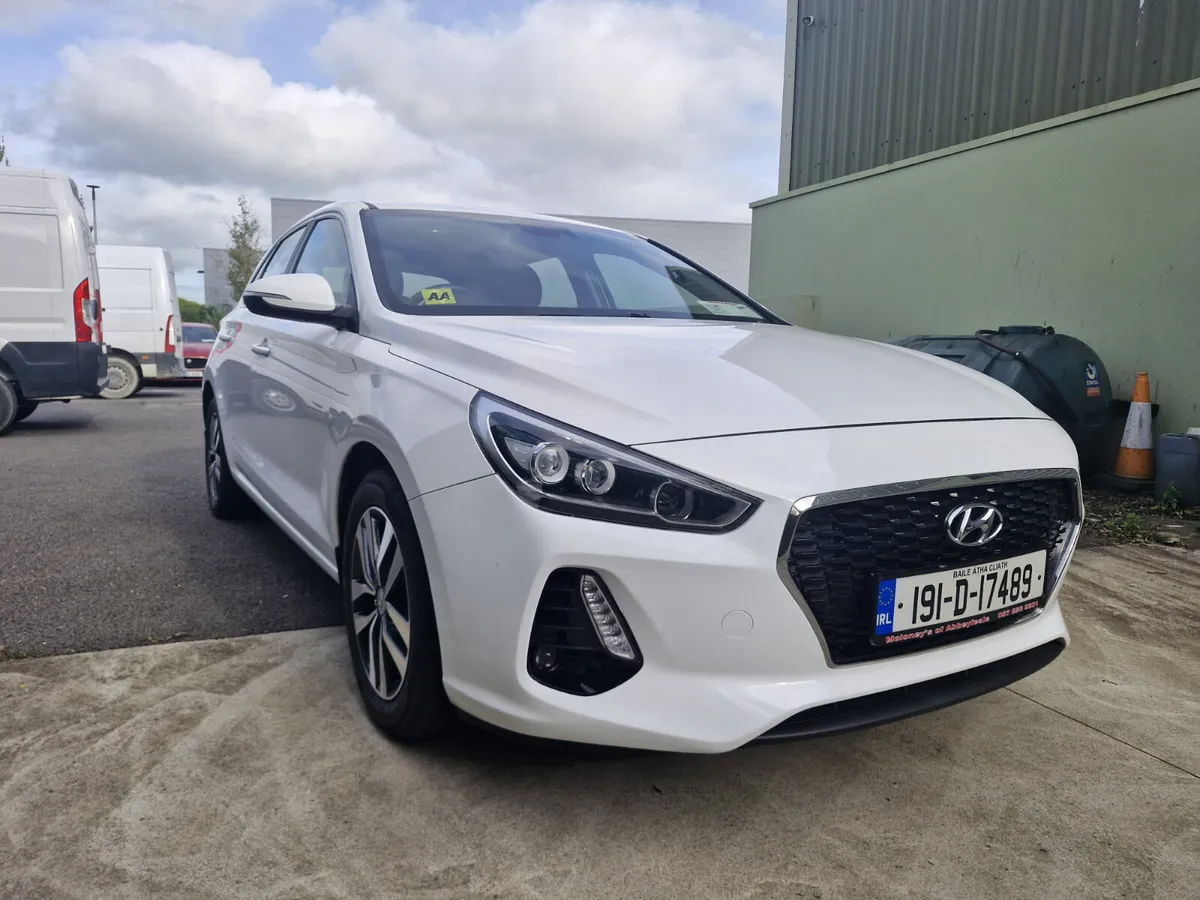 Hyundai i30 2019 - Deluxe Plus Model - Image 1