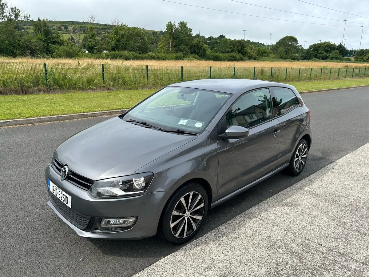 12 VOLKSWAGEN POLO 1.2 TRENDLINE €4,950 - Image 3