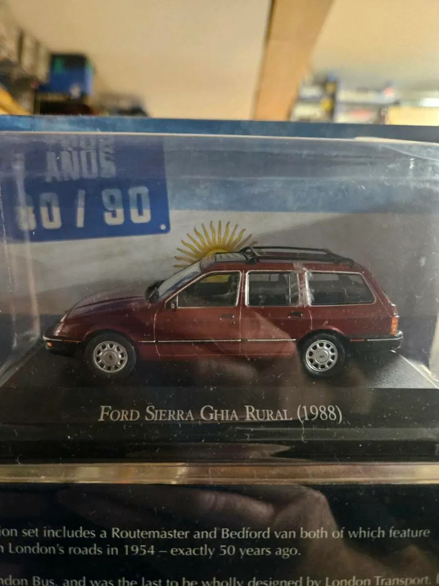 Corgi Atlas Ford Sierra - Image 2