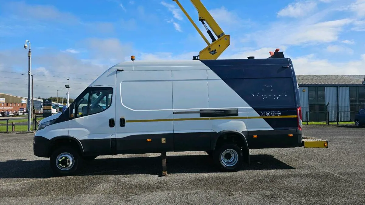 2018 iveco daily versalift cherry picker - Image 4