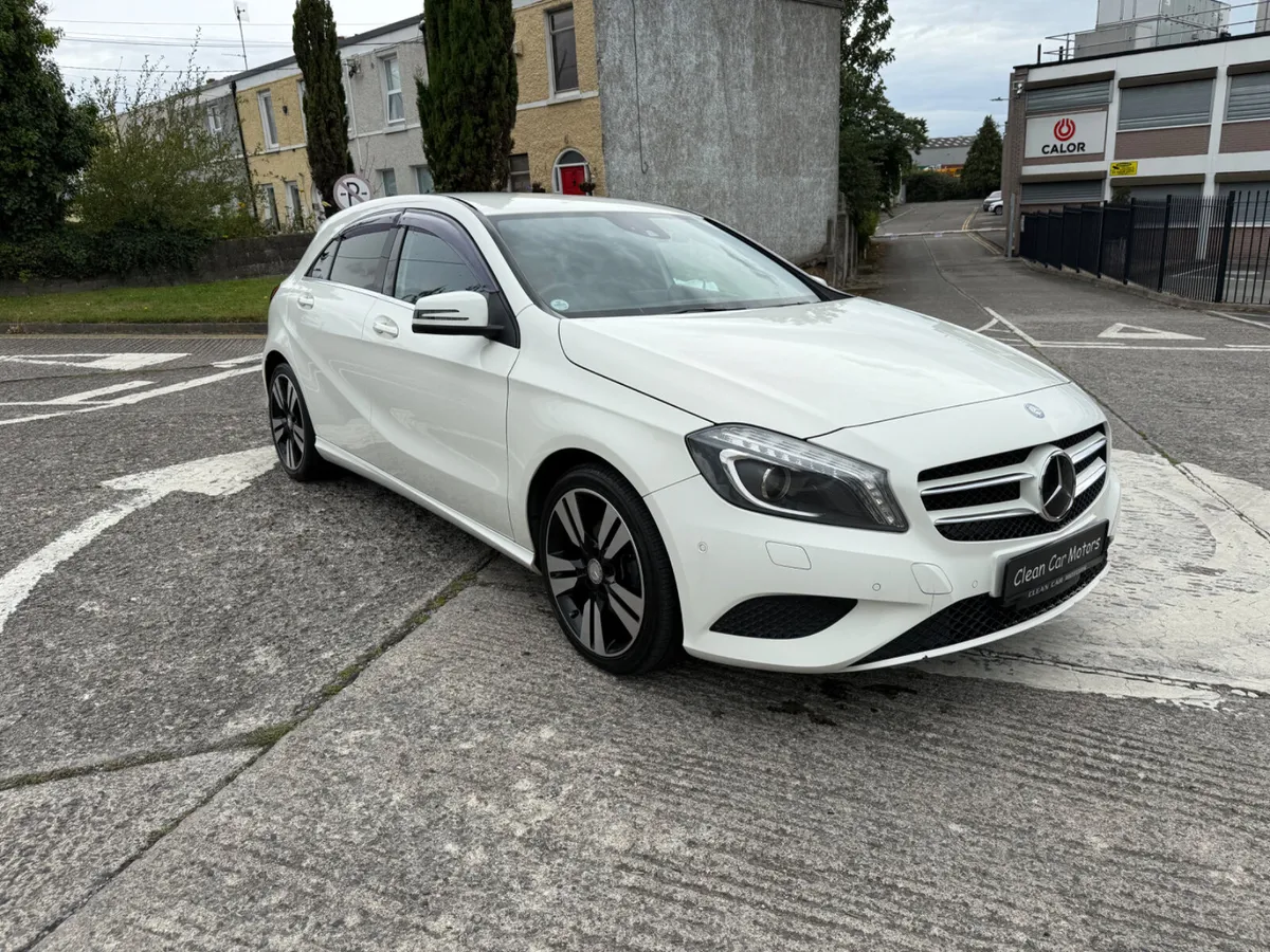 MERCEDES A180 2014 AUTOMATIC - Image 2