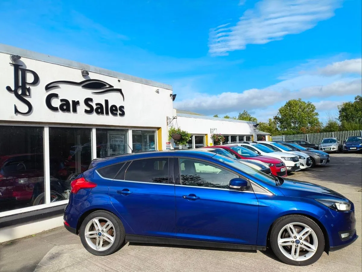 Ford Focus 1.5 Tdci 120PS Titanium - Image 4