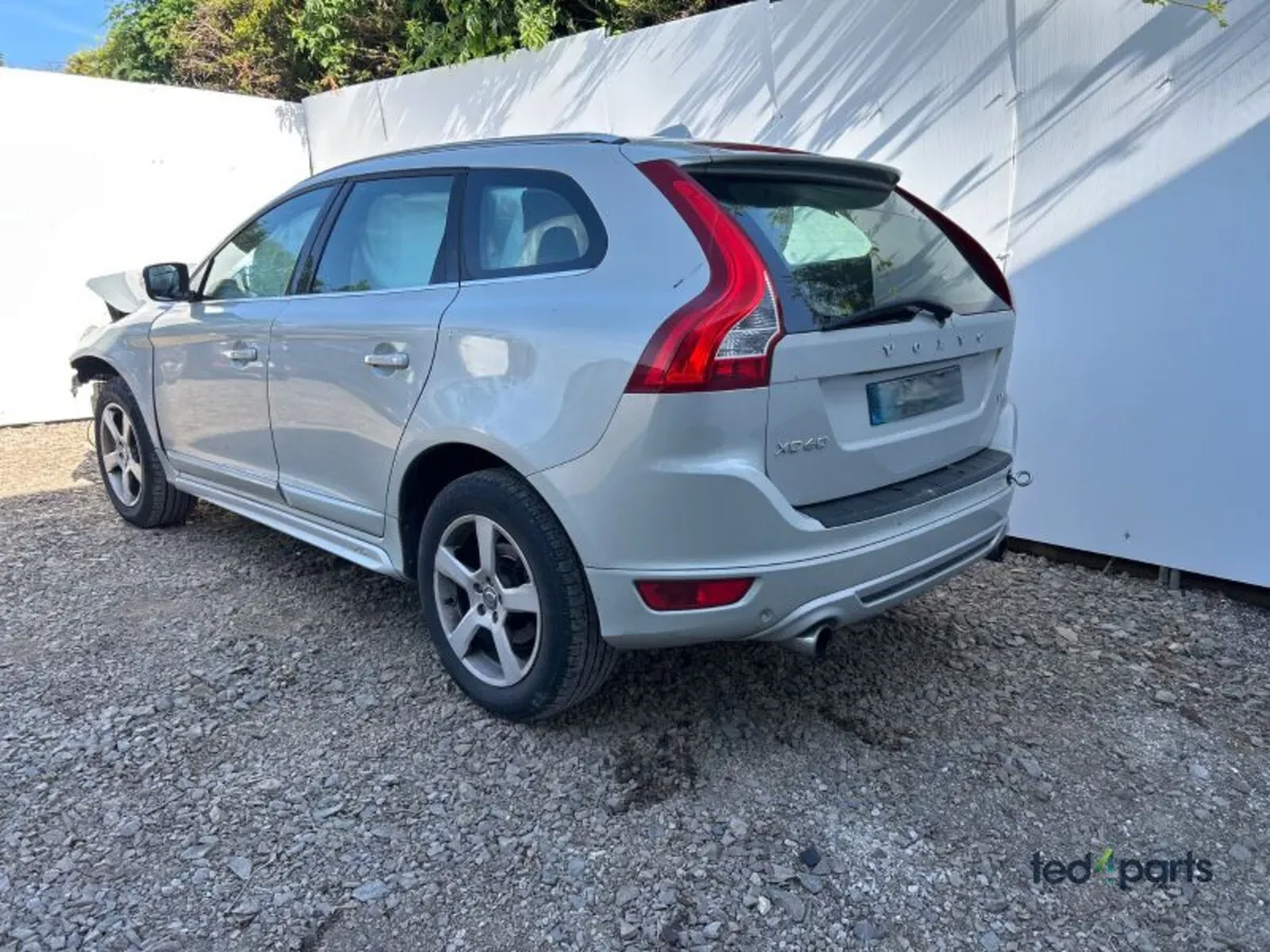 2013 Volvo XC60 For Breaking - Image 3