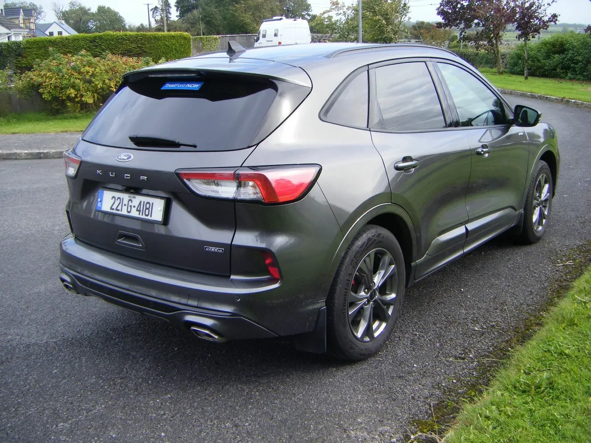 Ford Kuga 2022 - Image 2