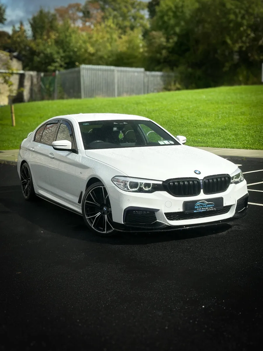 BMW 5-Series 2019 - Image 1