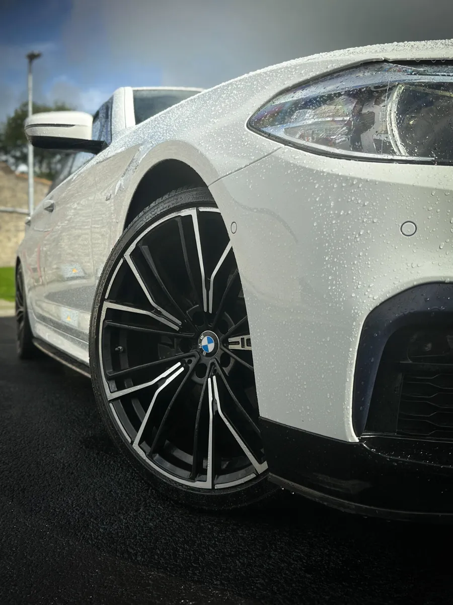 BMW 5-Series 2019 - Image 4