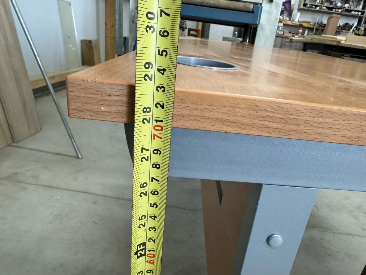 Desk - Image 4