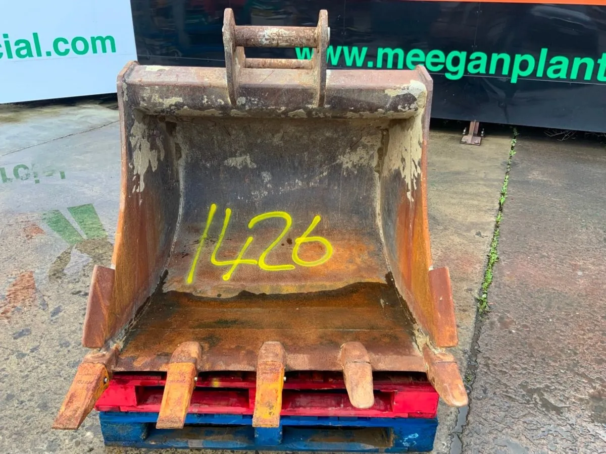 48" EUROFAB DIGGING BUCKET..65mm PINS....1426. - Image 2