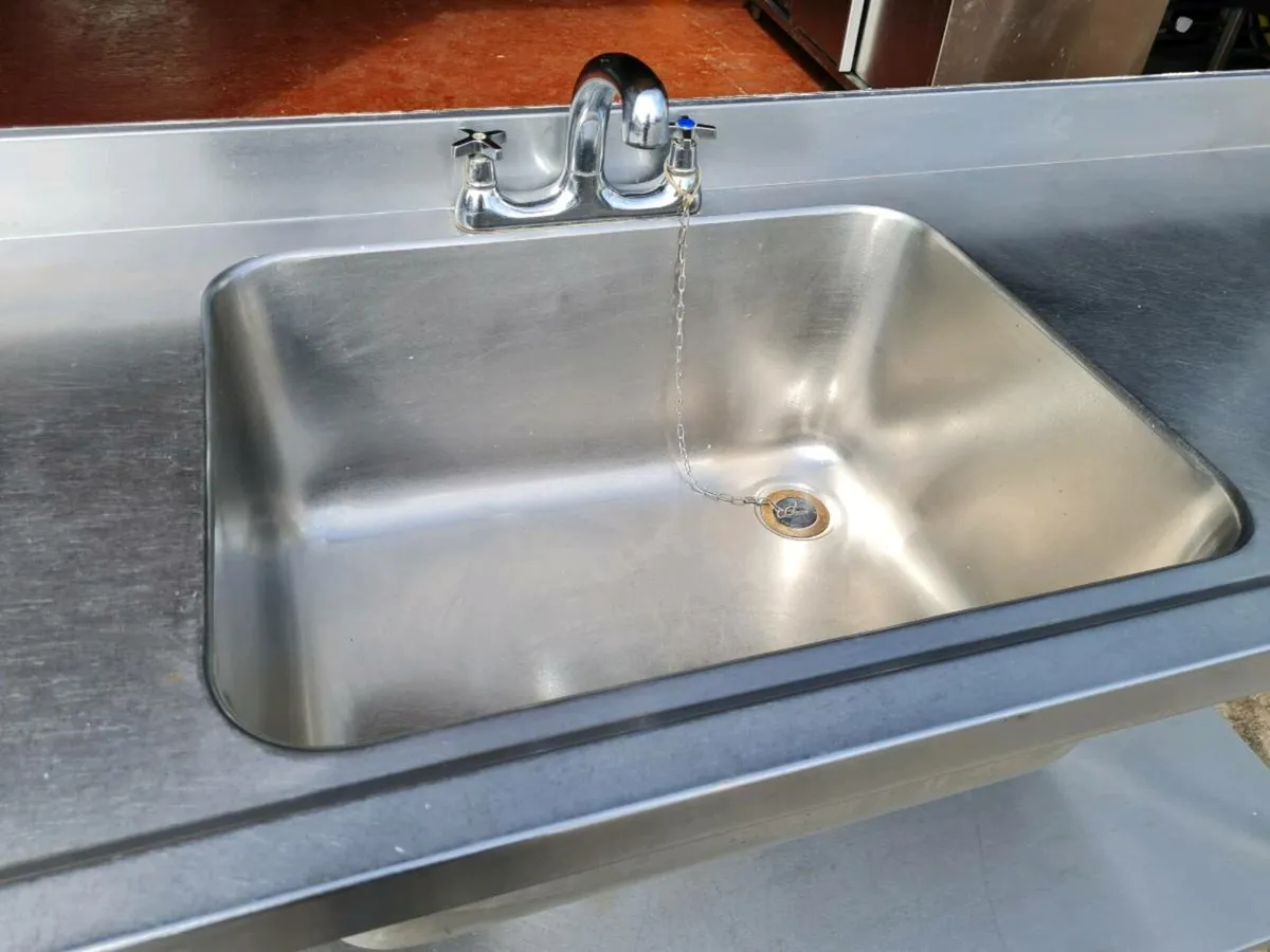 Stainless steel sinks - Image 3