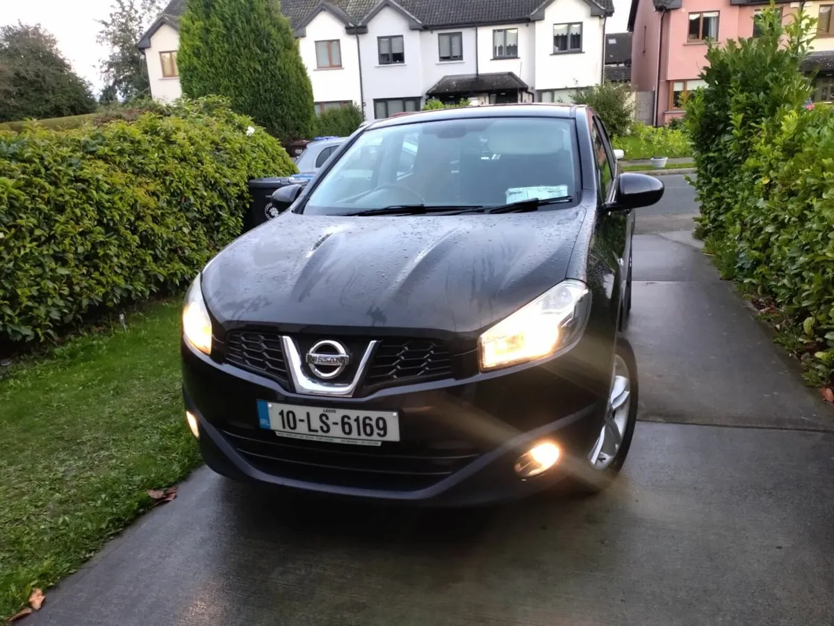 Nissan Qashqai 2010 Toyota Yaris, Golf, Micra - Image 2