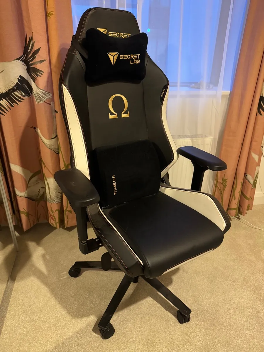 Gaming Chair - Image 1
