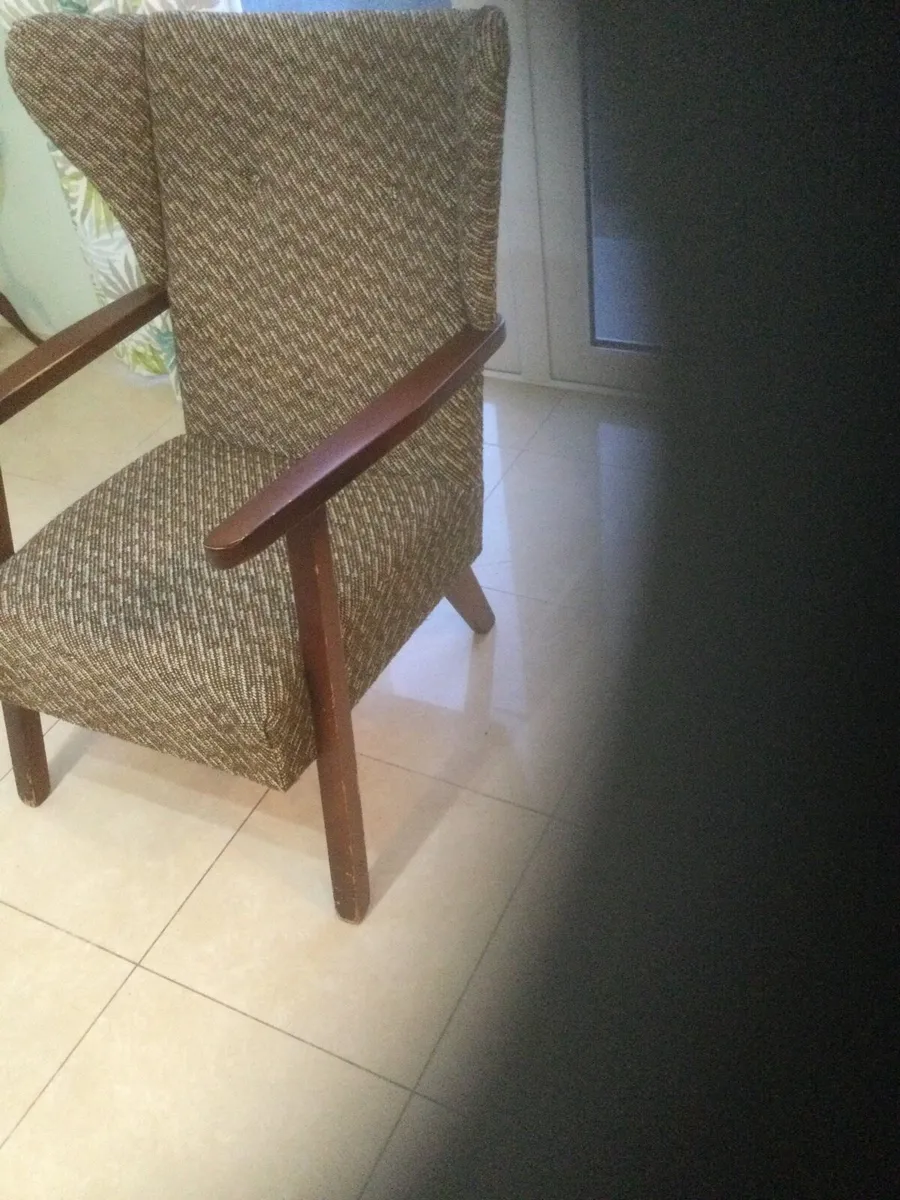 Old Armchair - Image 1