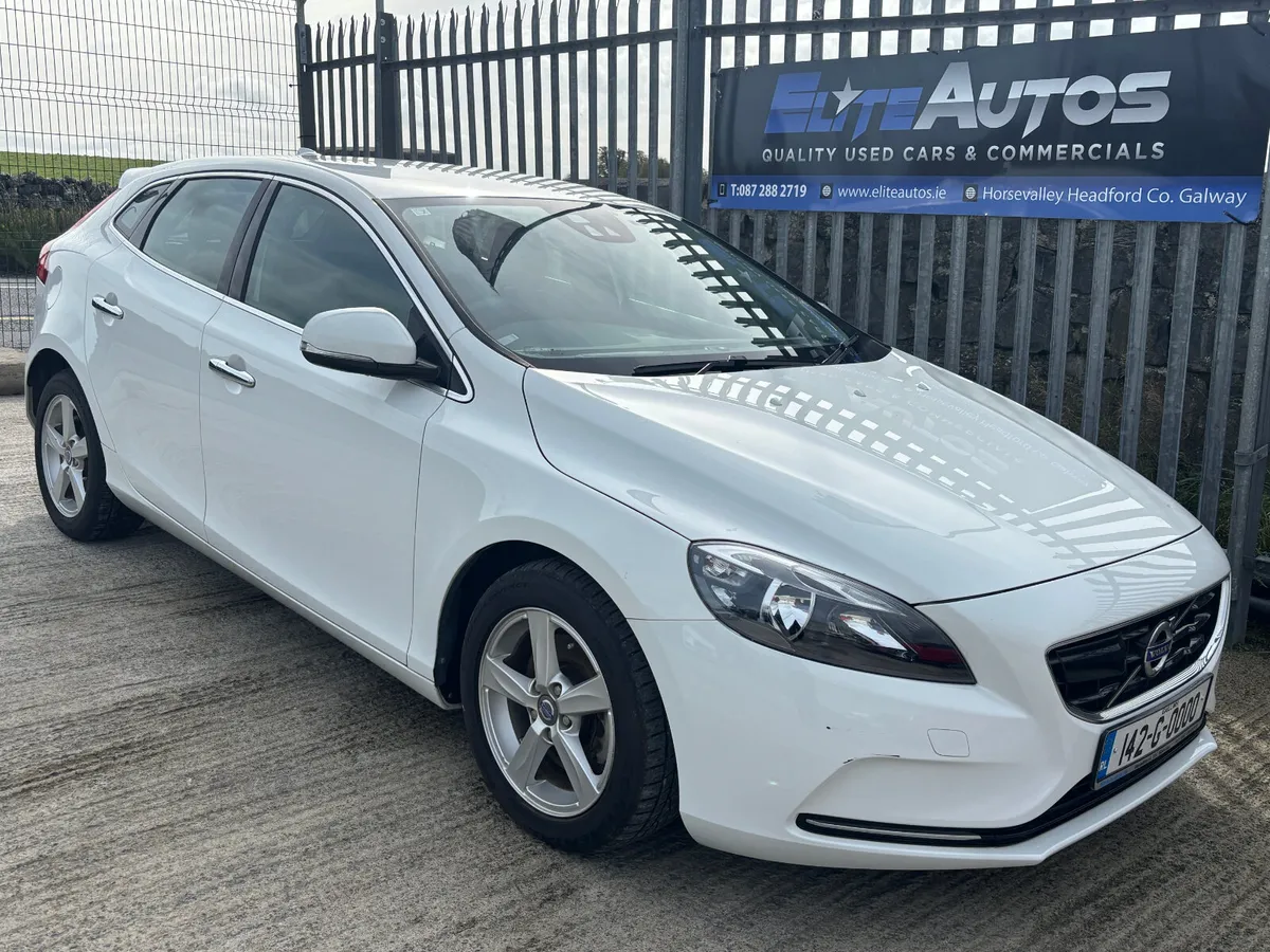 Volvo V 40 T4 1.6 Automatic 2014 - Image 2
