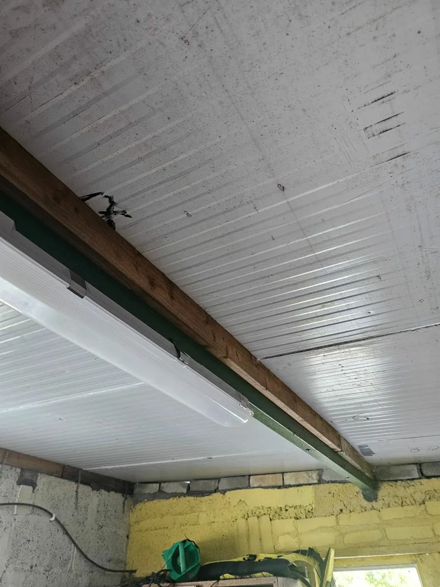 Insulated steel cladded roof - Image 2