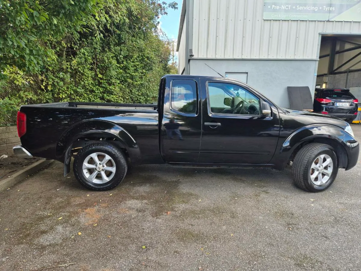 Nissan Navara - Image 2