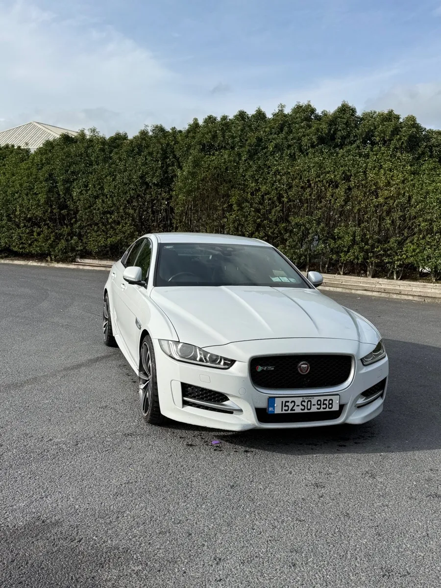 Jaguar XE 2015 - Image 1