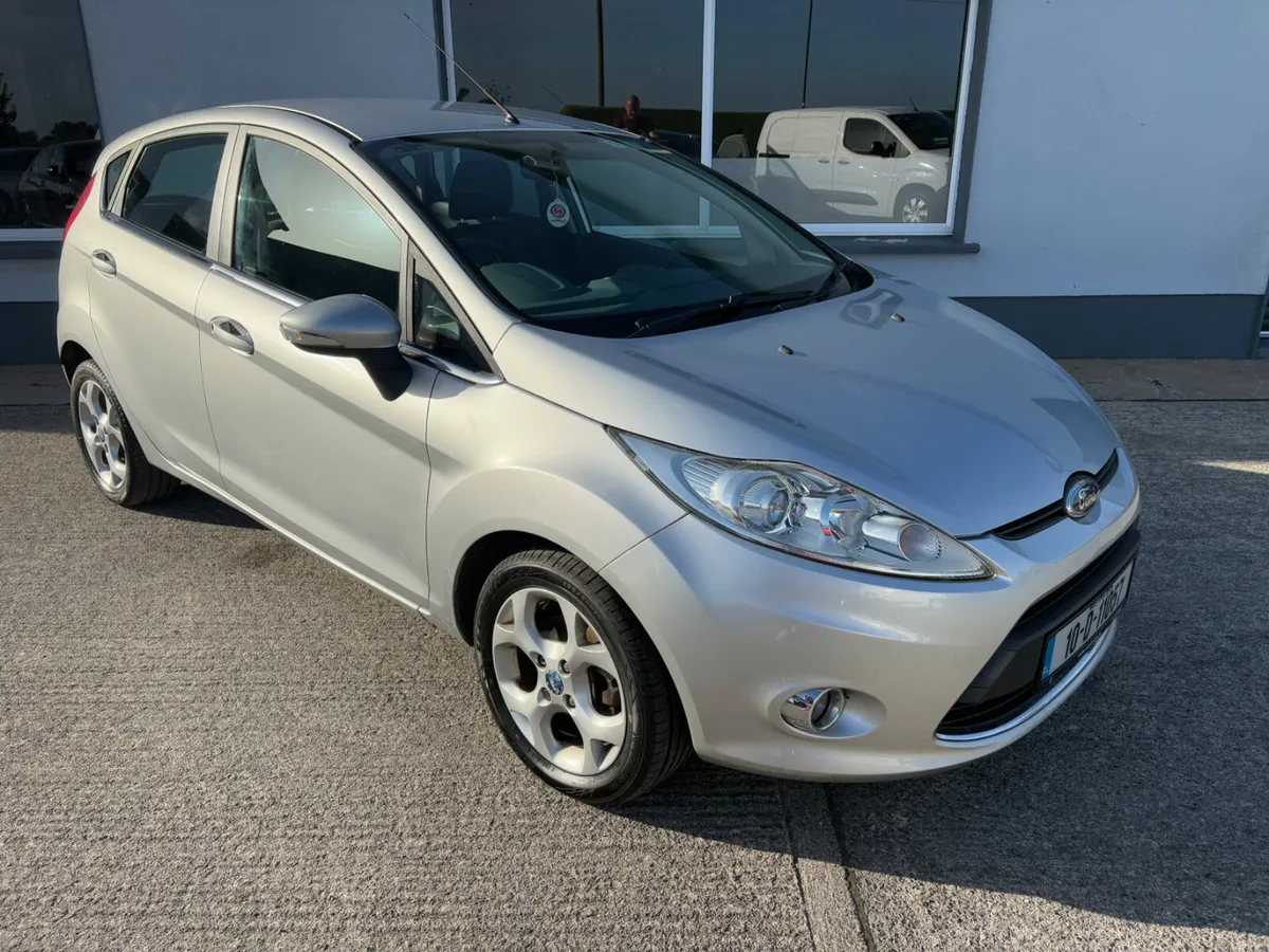 2010 Ford Fiesta 1.4  Titanium Auto - Image 1