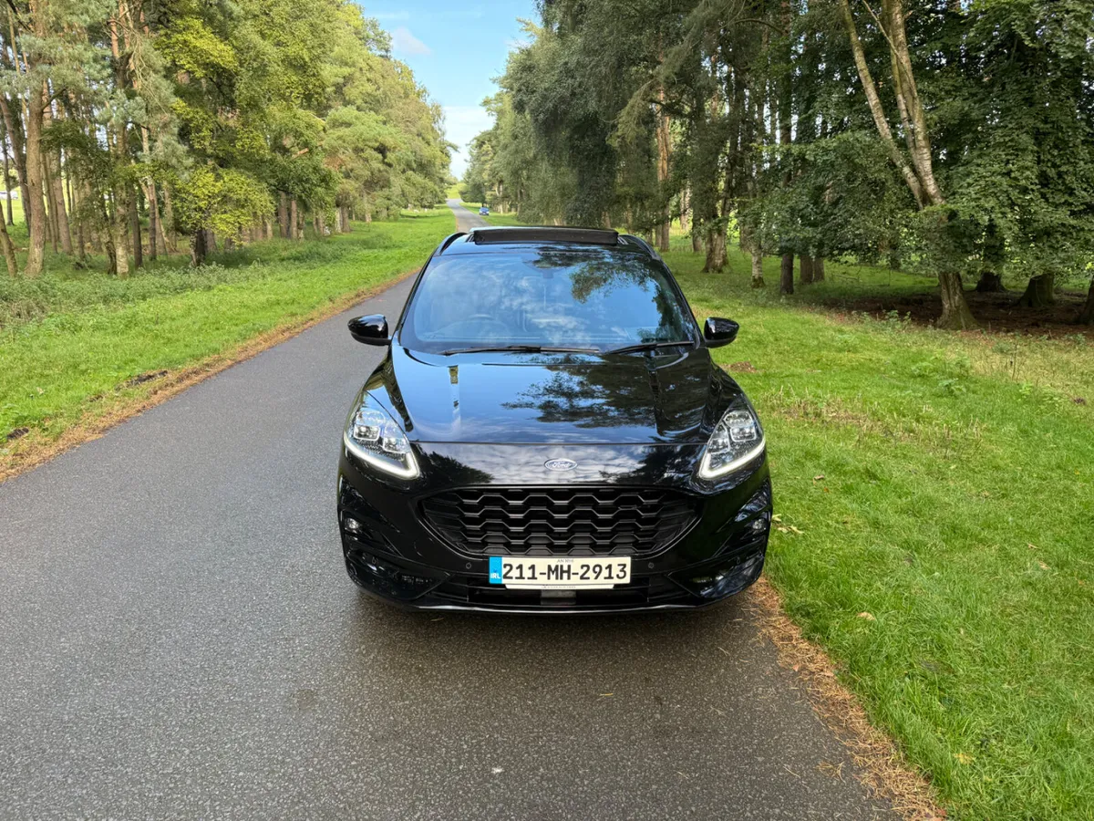 Ford Kuga 2021 PHEV ST Line - Image 2
