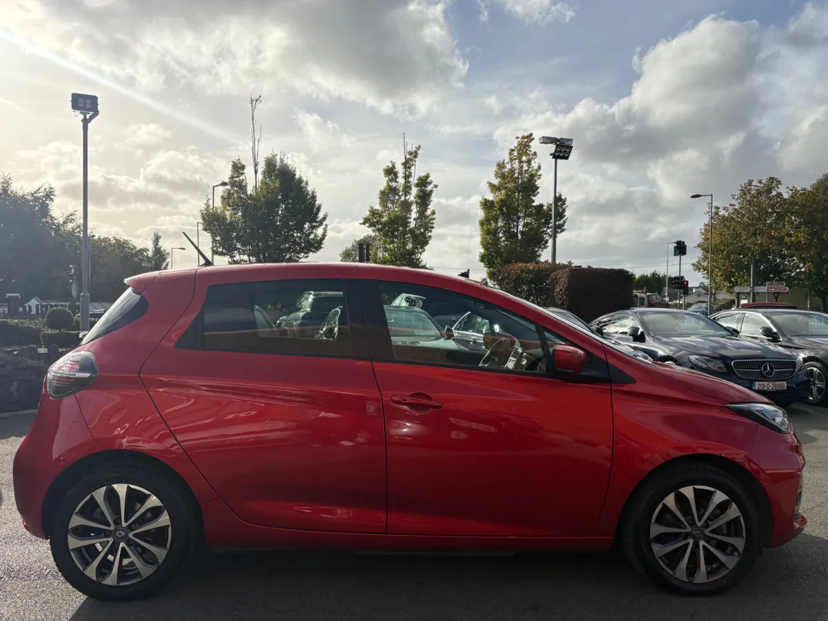 202 Renault Zoe GT Line 50 Rapid Electric - Image 4