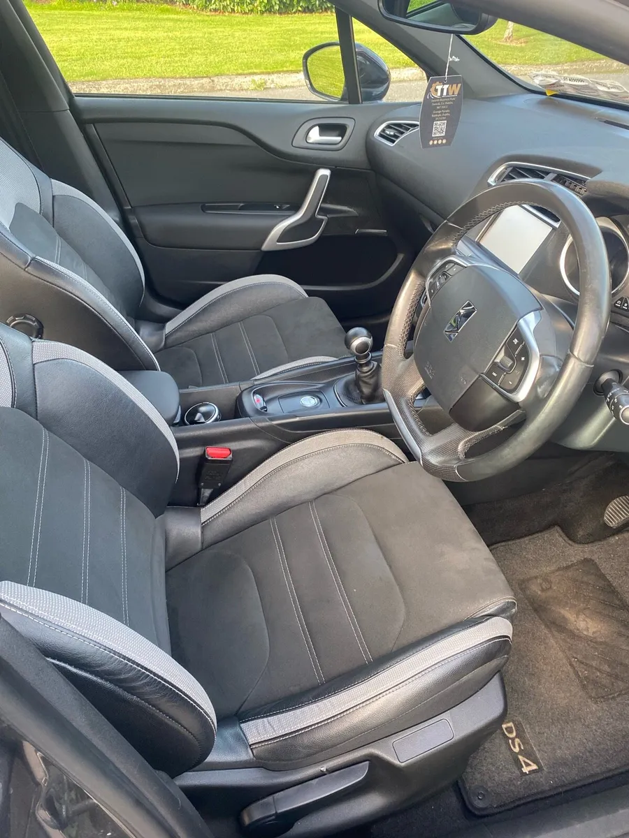 Citroen DS4 1.2 Puretech Prestige 5 dr - Image 3