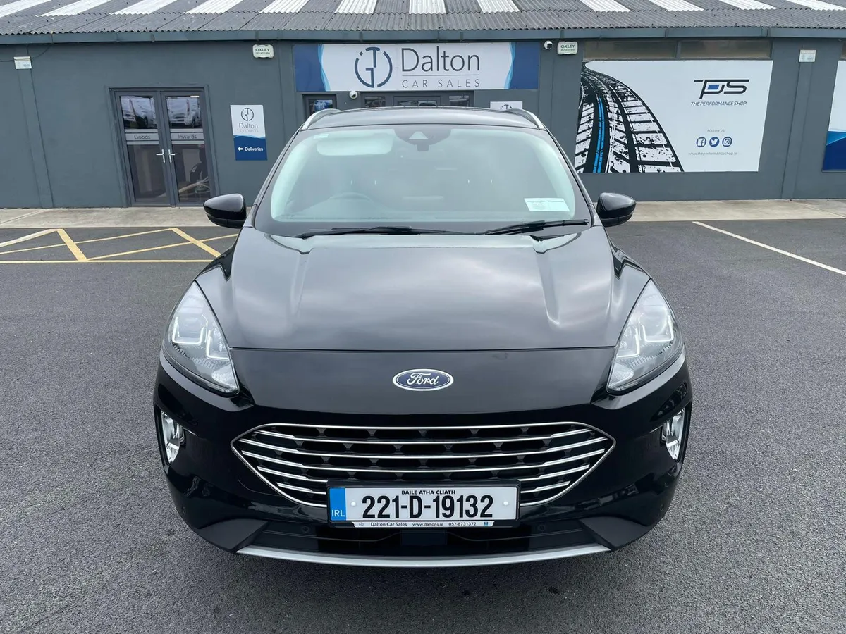 FORD KUGA 1.5 TDCI TITANIUM 2022 LOW MILEAGE - Image 2