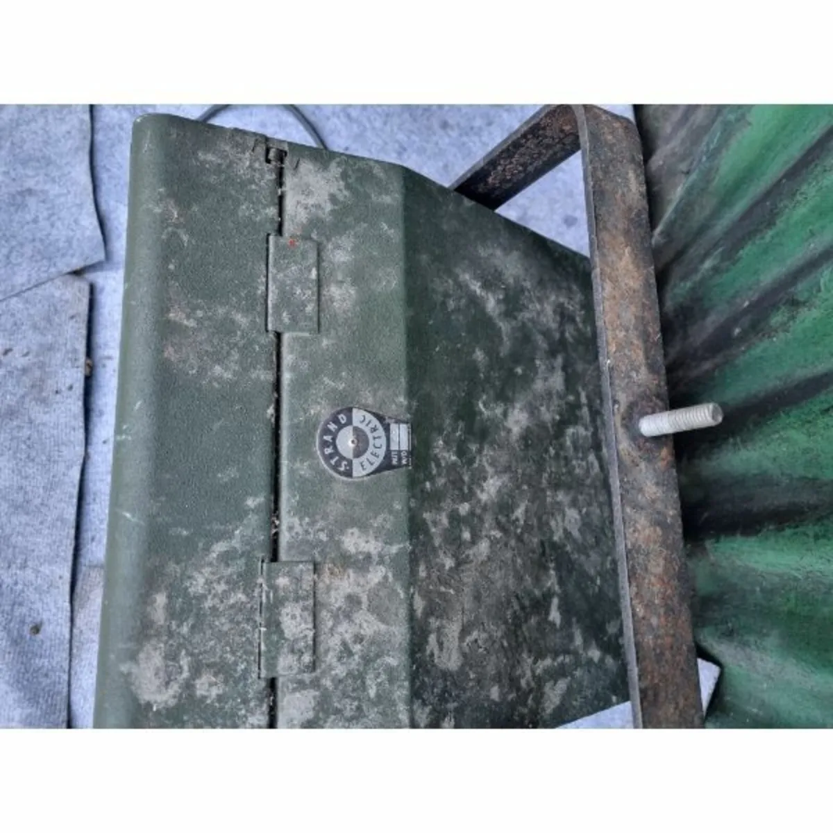 Strand Electric Box Light – Style 4 – KAS192 - Image 3