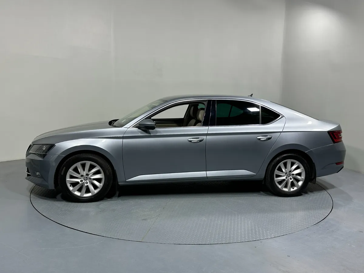 Skoda Superb Style 1.6 Tdi 182 - Image 4