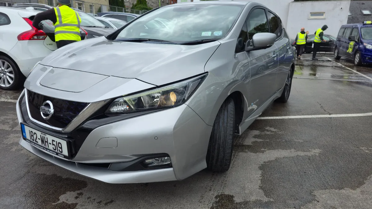 Nissan Leaf 2018 AA APPROVED - Image 4