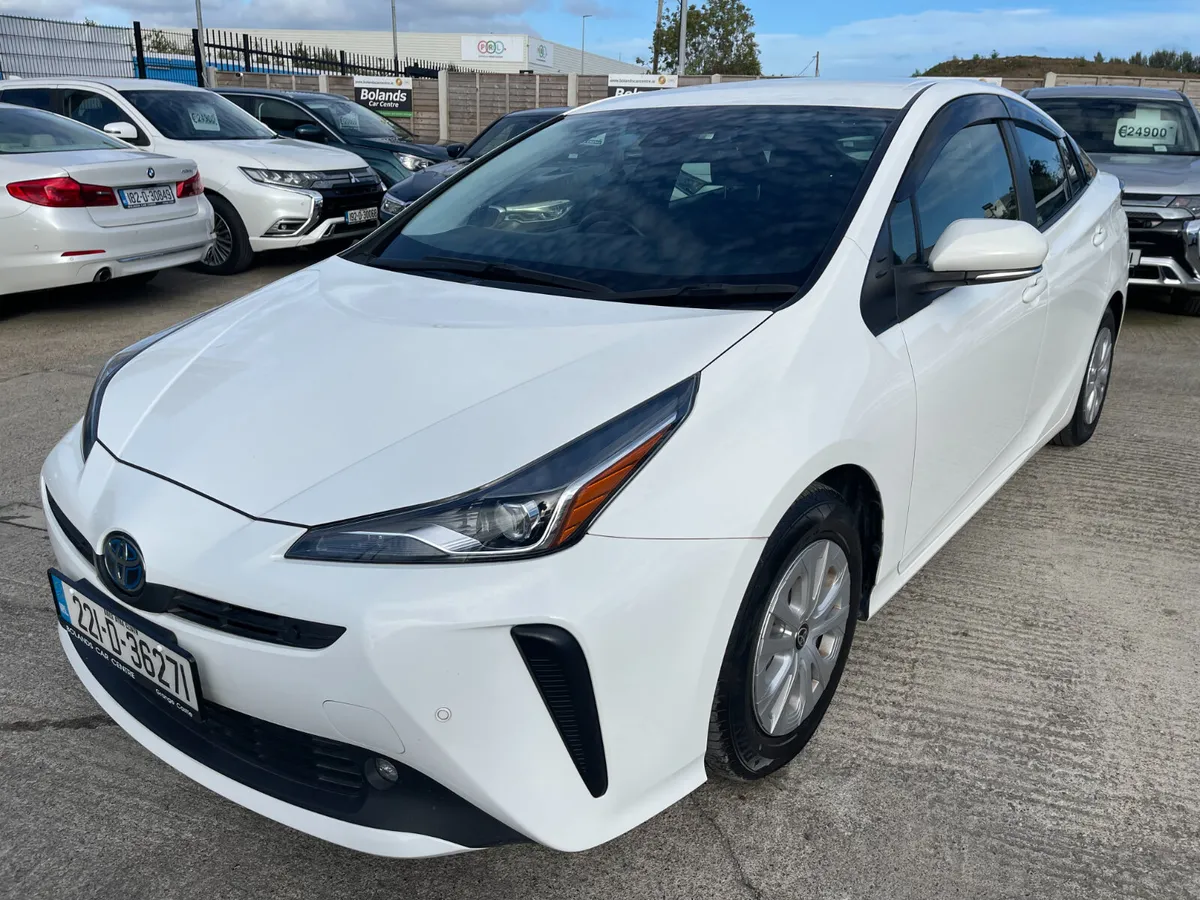 2022 Toyota Prius Hybrid 1.8 Automatic 5dr Model - Image 3