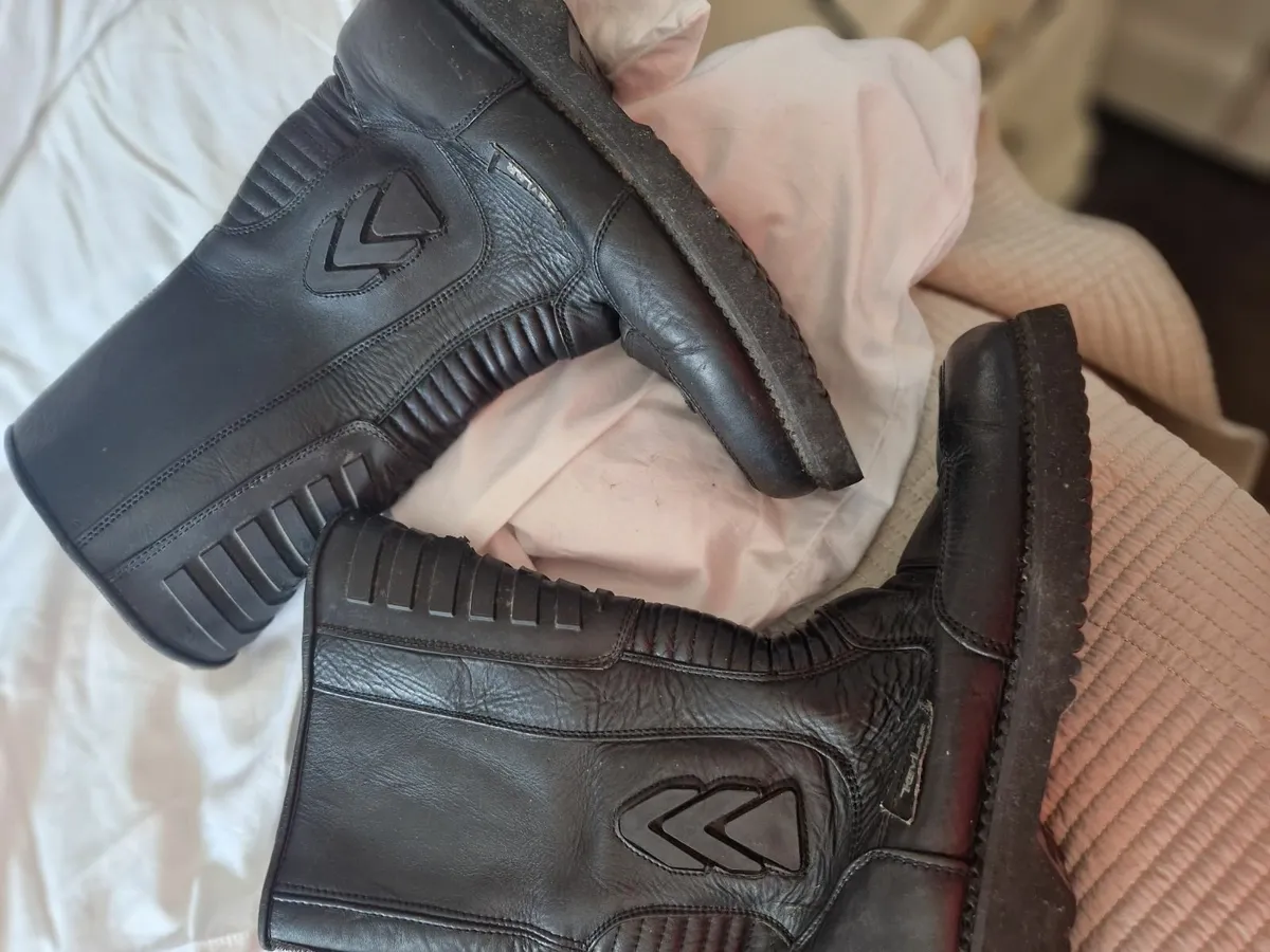 Motorbike boots