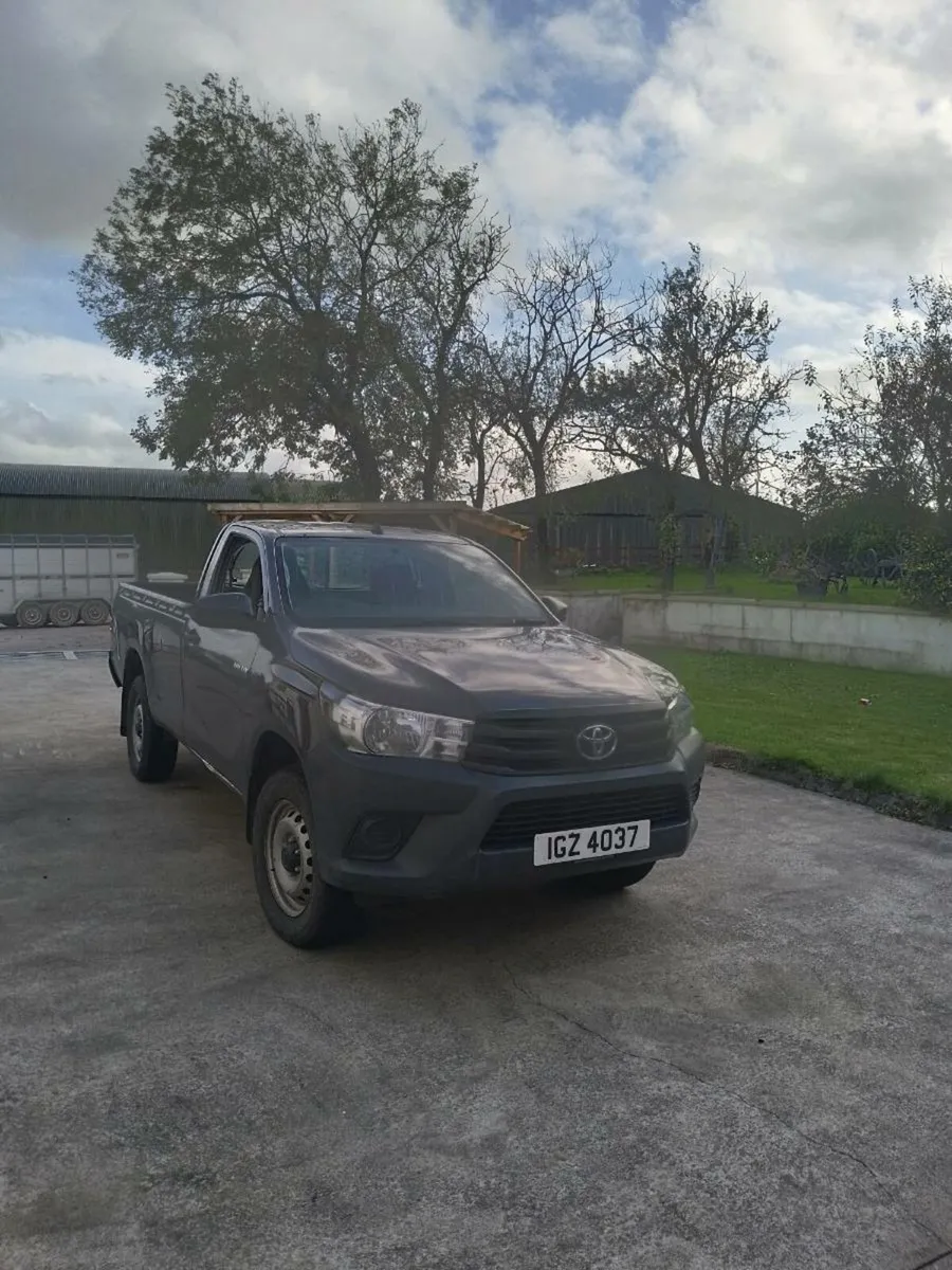 Hilux - Image 2