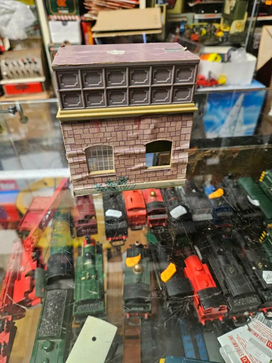 Hornby OO Gauge Water Tower - Image 2