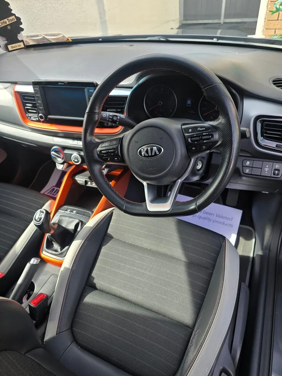 Kia stonic K2 Sam - Image 4