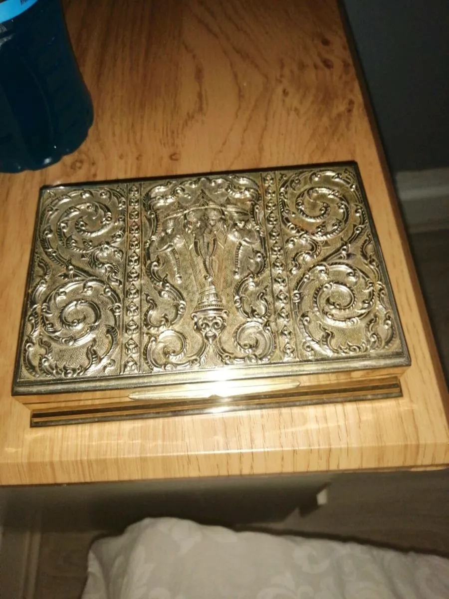 Solid silver cigar box - Image 1