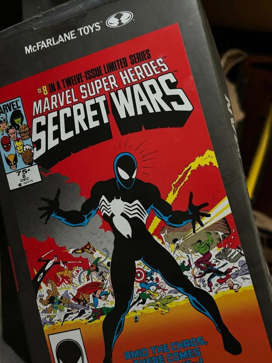 Spider-Man Statue - Image 3