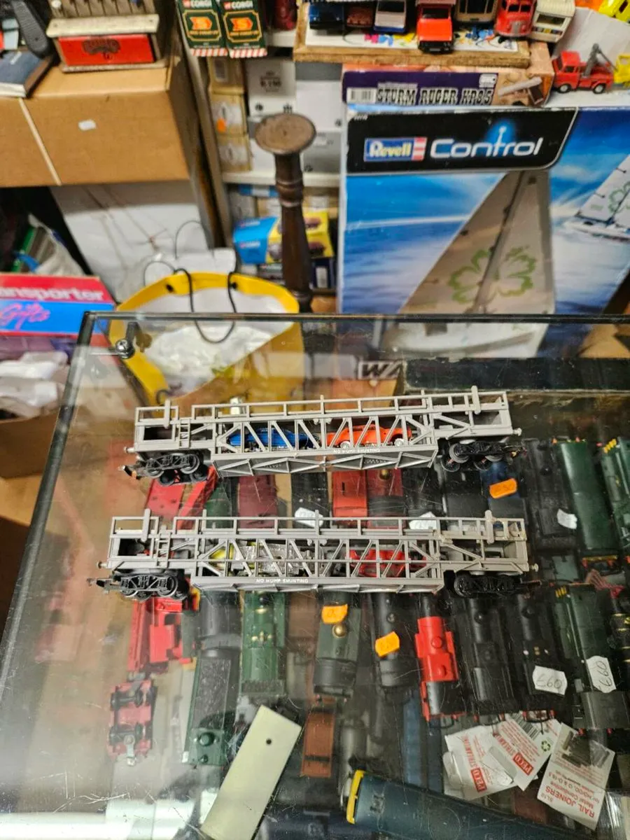 Hornby Triang OO Gauge Car Transporters - Image 2