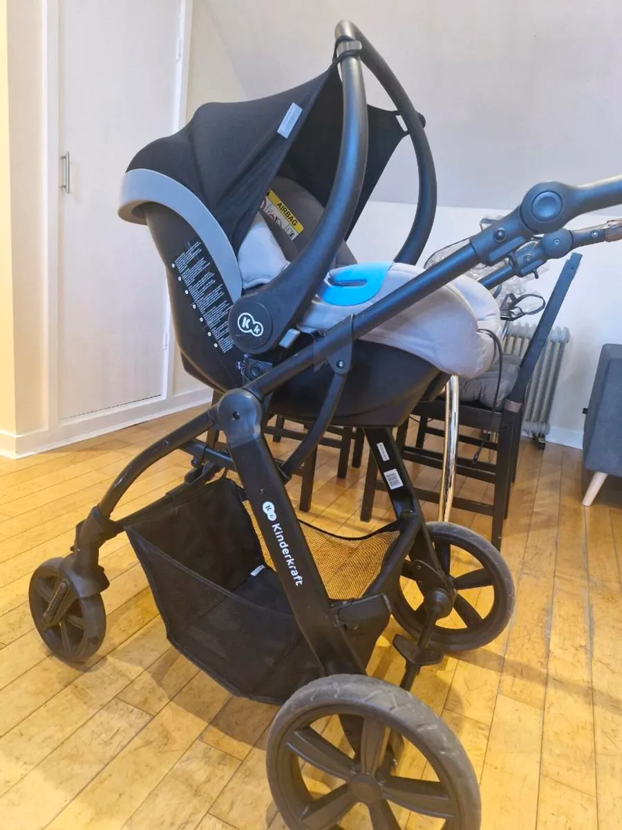 Kinder kraft buggy - Image 1