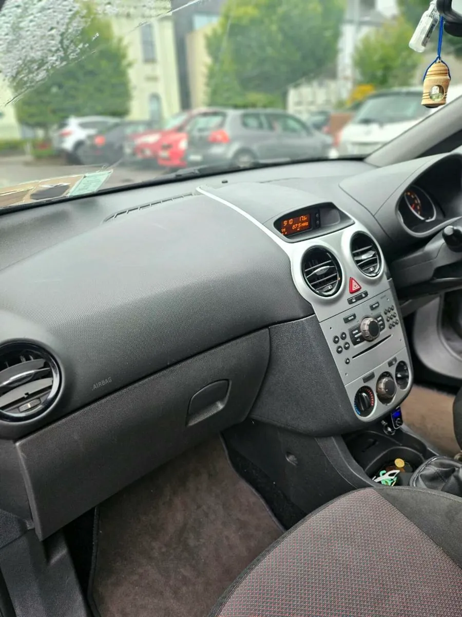 Opel Corsa 2008 - Image 2