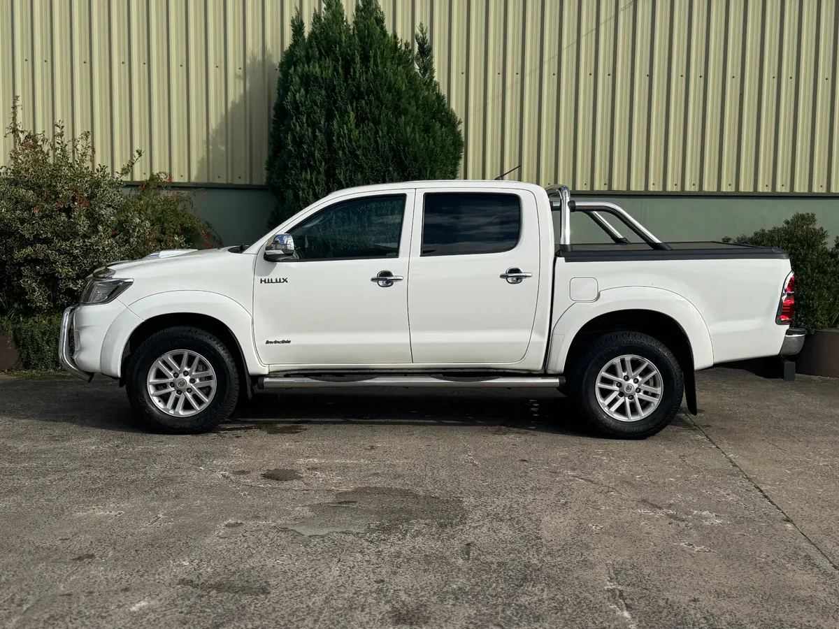 Toyota Hilux 2014,NO VAT, PRICE INCLUDES CLEARANCE - Image 4