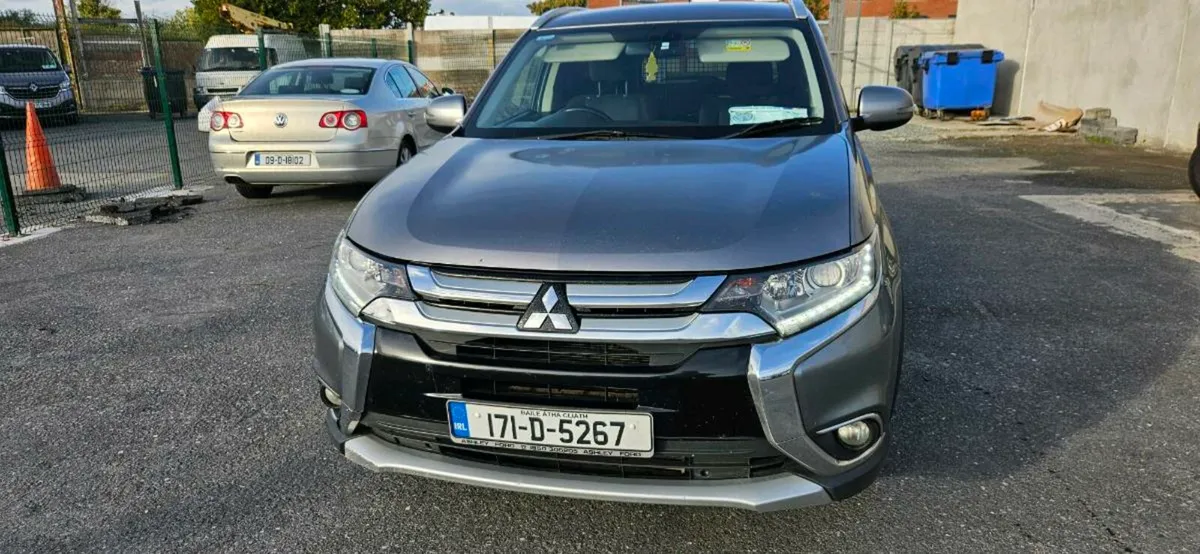MITSUBISHI OUTLANDER  COMMERCIAL 2.3 DIESEL 4WD - Image 2