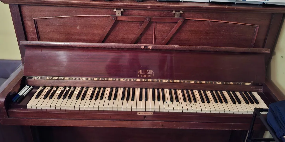 Piano - Image 1