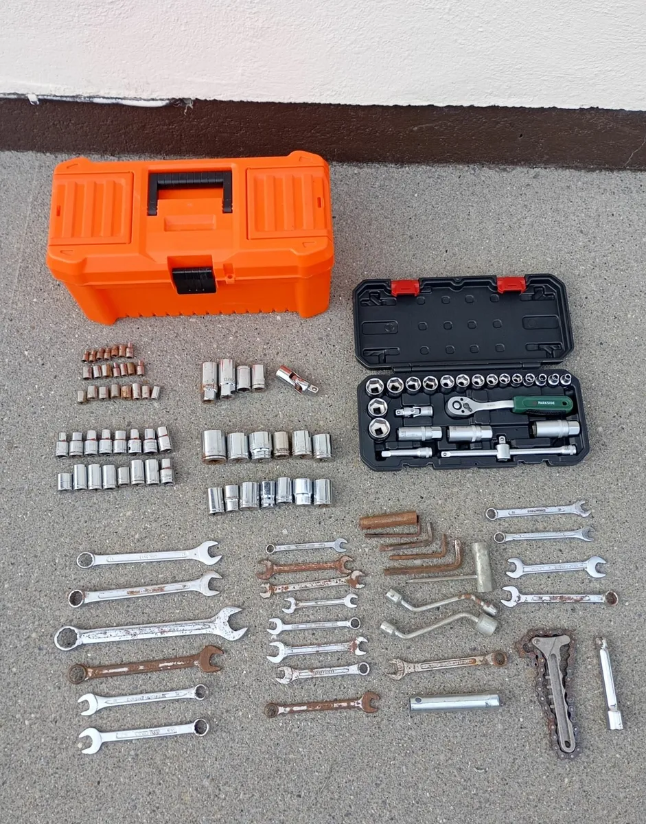 Sockets and Spanners - Image 1