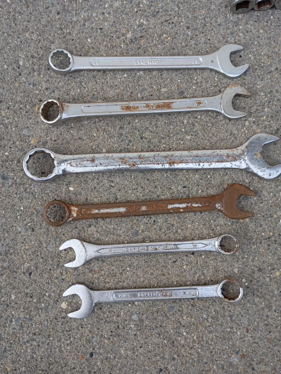 Sockets and Spanners - Image 2