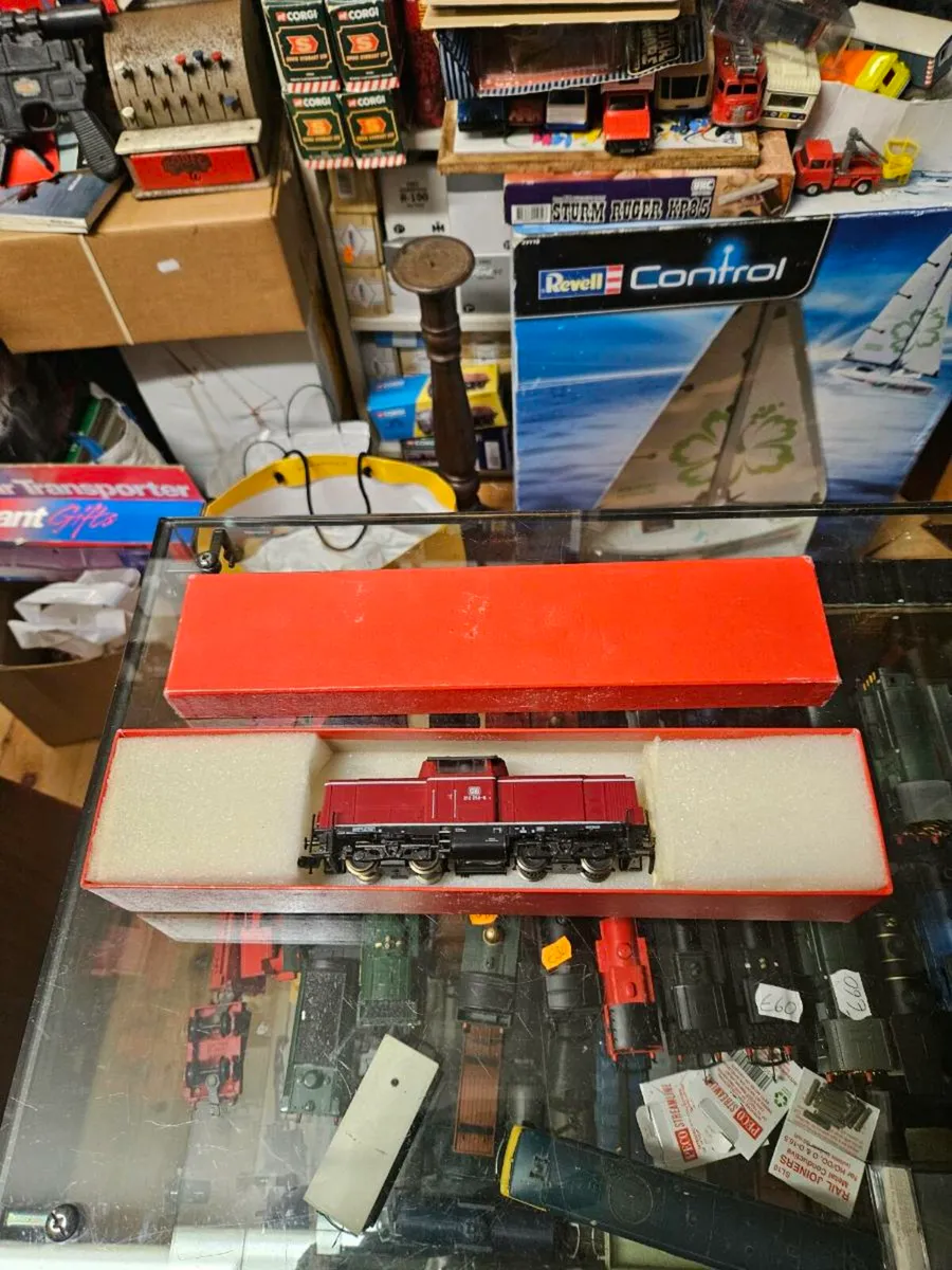 Hornby Fleishmann HO Scale Train Engine - Image 1