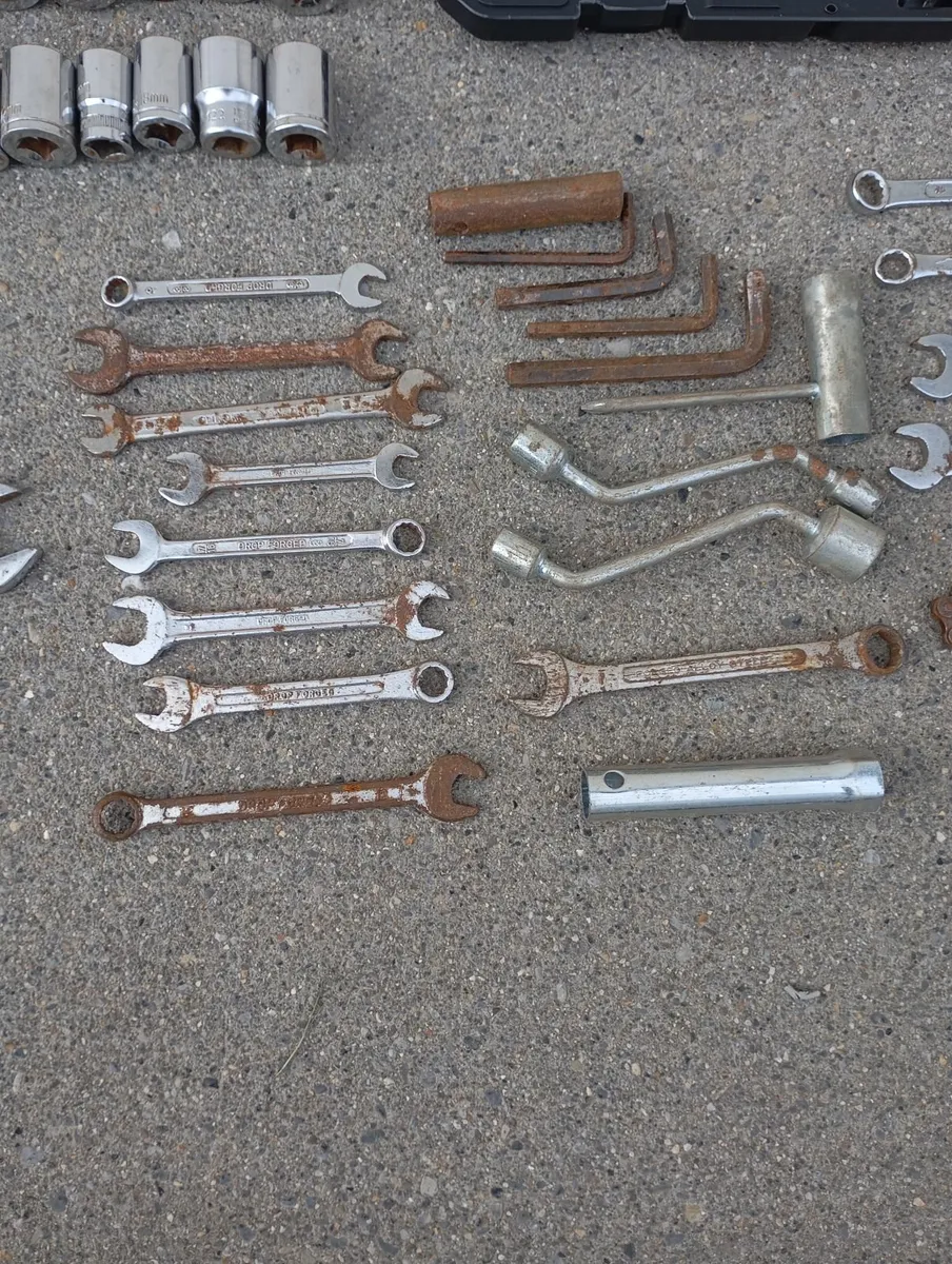 Sockets and Spanners - Image 3