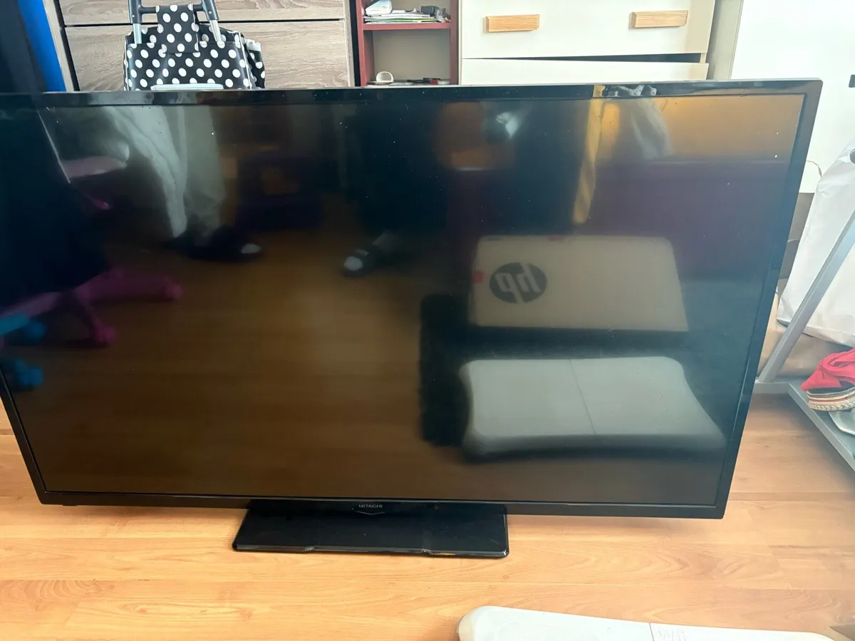 Hitachi LED tv 50”