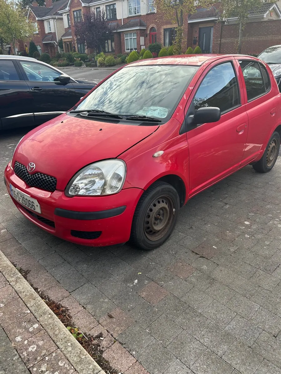 Toyota Yaris 2005 - Image 1