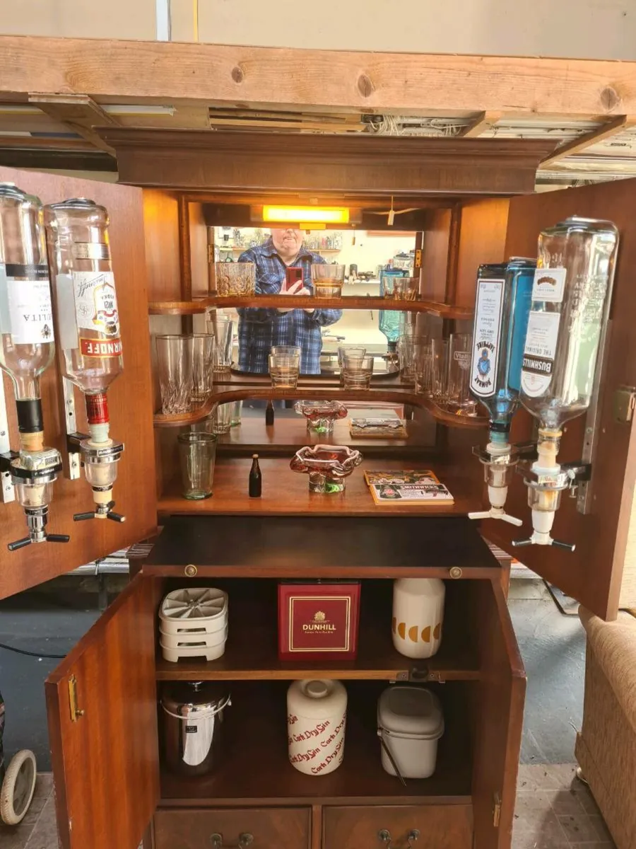 Cocktail cabinet - Image 3